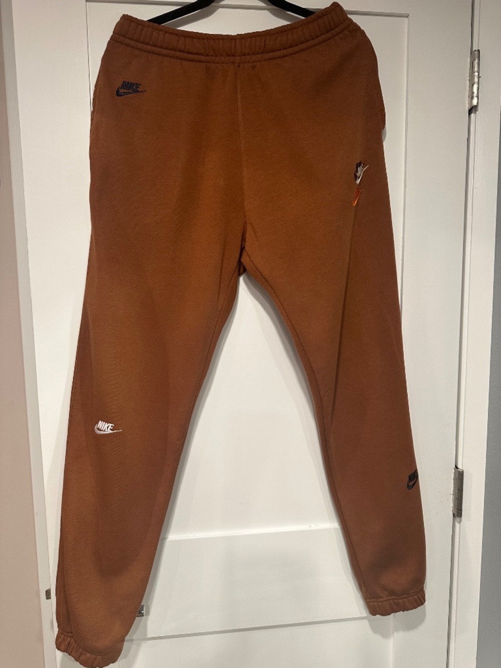 Nike - Picture 6 of 6
